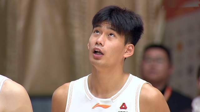 九游官网-山东男篮逆转福建,高诗岩被驱逐出场 郭凯7中7 新外援24+7高效