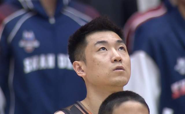 九游官网-山东男篮逆转福建,高诗岩被驱逐出场 郭凯7中7 新外援24+7高效