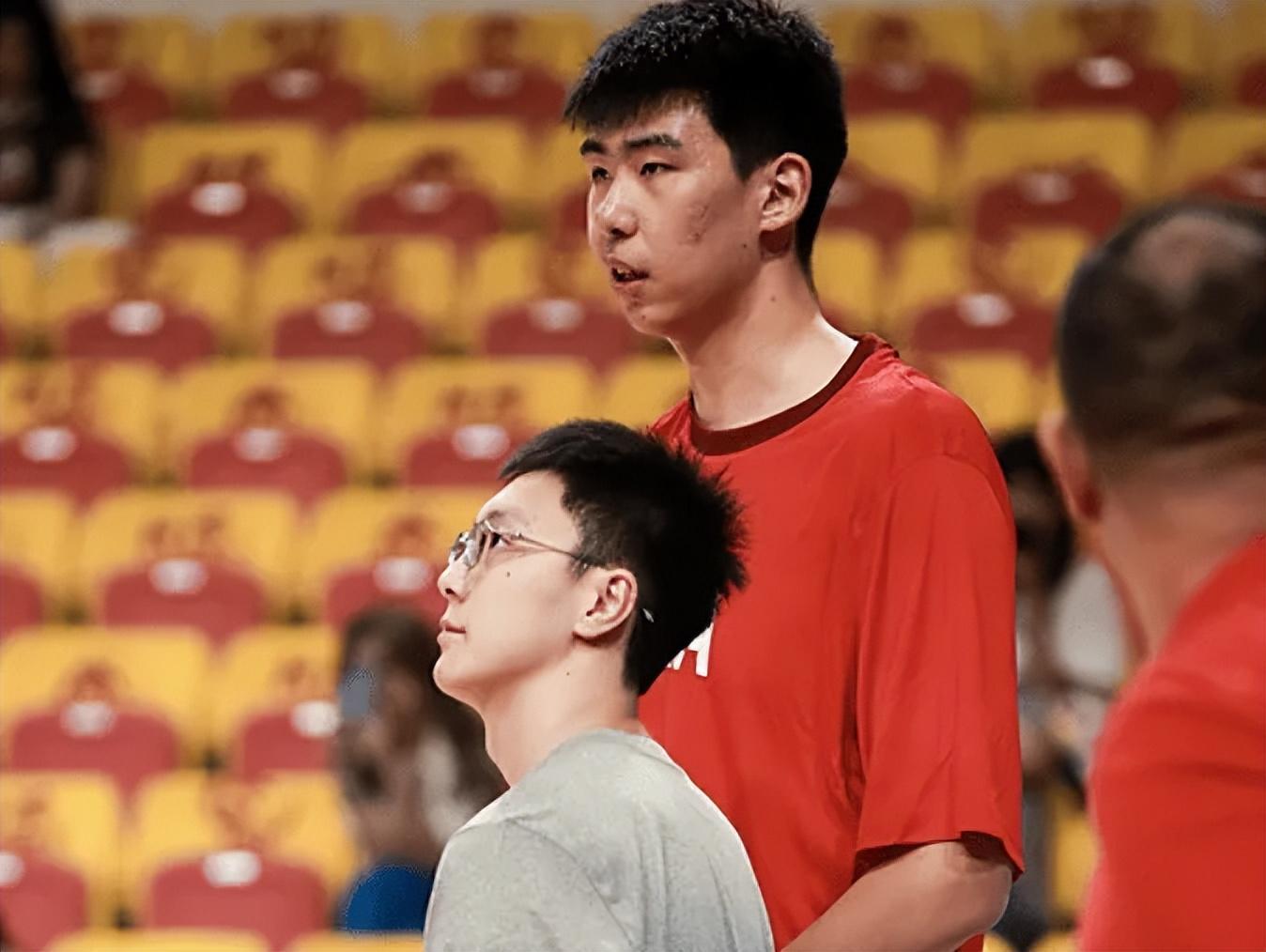 九游游戏-男篮82-78胜FMP拉德尼基4利好！王俊杰徐昕统治级，气质也变好了