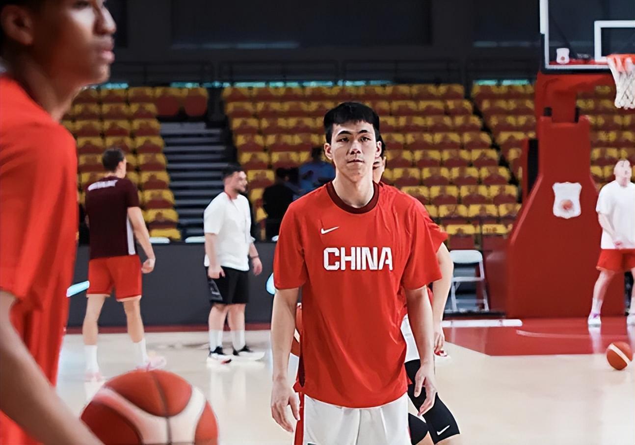 九游游戏-男篮82-78胜FMP拉德尼基4利好！王俊杰徐昕统治级，气质也变好了